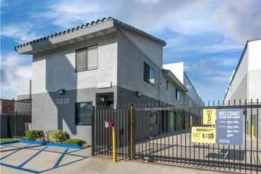 Extra Space Storage - 12830 Roselle Ave Hawthorne, CA 90250