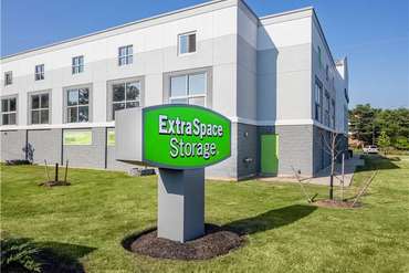 Extra Space Storage - 132 Silas Deane Hwy Wethersfield, CT 06109