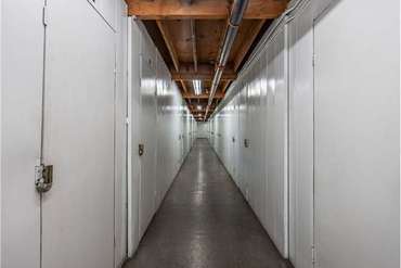 Extra Space Storage - 511 S Grand Ave Santa Ana, CA 92705