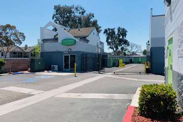 Extra Space Storage - 4664 Lincoln Ave Cypress, CA 90630