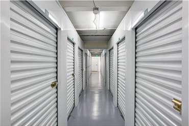Extra Space Storage - 4095 Glencoe Ave Marina del Rey, CA 90292