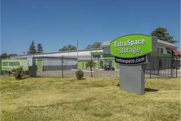 Extra Space Storage - 1353 Florin Rd Sacramento, CA 95822