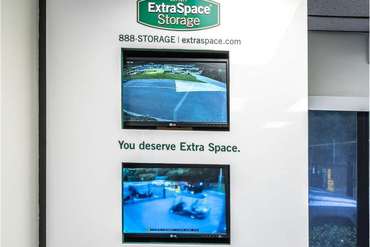 Extra Space Storage - 5341 Cane Ridge Rd Antioch, TN 37013