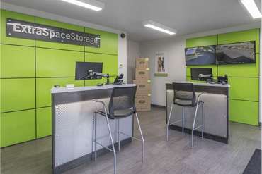 Extra Space Storage - 5770 Auburn Blvd Sacramento, CA 95841