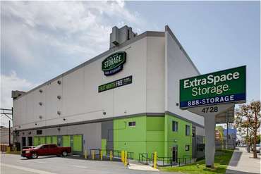 Extra Space Storage - 4728 Fountain Ave Los Angeles, CA 90029