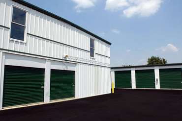 Extra Space Storage - 4616 Kenny Rd Columbus, OH 43220
