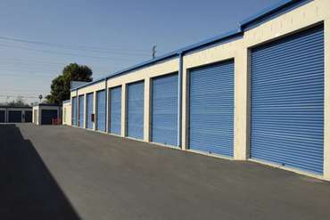 Extra Space Storage - 318 N Vincent Ave Covina, CA 91722