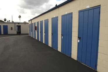 Extra Space Storage - 10950 Firestone Blvd Norwalk, CA 90650