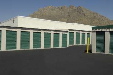 Extra Space Storage - 8710 N Oracle Rd Oro Valley, AZ 85704