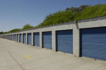 Extra Space Storage - 10815 N 32nd St Phoenix, AZ 85028