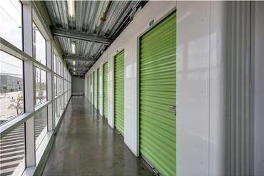 Extra Space Storage - 6033 S Central Ave Los Angeles, CA 90001