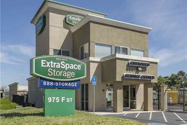 Extra Space Storage - 975 F St West Sacramento, CA 95605