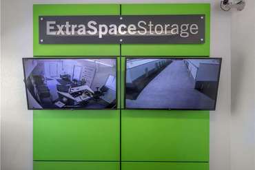 Extra Space Storage - 525 W Arrow Hwy Claremont, CA 91711