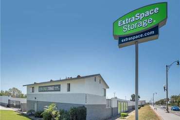 Extra Space Storage - 13473 Foothill Blvd Fontana, CA 92335