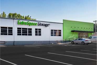 Extra Space Storage - 184 Fenn Rd Newington, CT 06111
