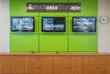 Extra Space Storage - 12714 S La Cienega Blvd Hawthorne, CA 90250