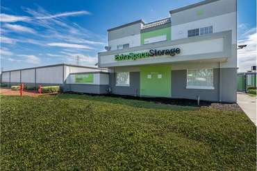 Extra Space Storage - 8900 Murray Ave Gilroy, CA 95020