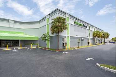 Extra Space Storage - 4950 N Dixie Hwy Oakland Park, FL 33334