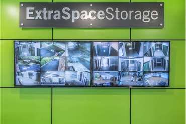Extra Space Storage - 790 Monument Rd Jacksonville, FL 32225
