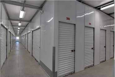 Extra Space Storage - 660 W Acacia Ave Hemet, CA 92543