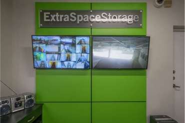 Extra Space Storage - 301 W Indian School Rd Phoenix, AZ 85013