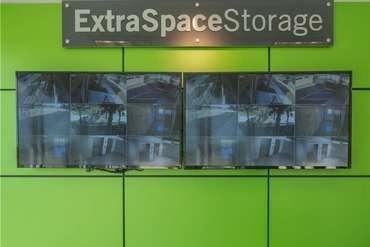 Extra Space Storage - 7220 4th Street N St Petersburg, FL 33702