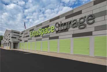 Extra Space Storage - 643 Farmington Ave New Britain, CT 06053