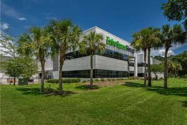 Extra Space Storage - 6611 Southpoint Pkwy Jacksonville, FL 32216