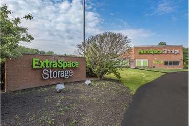 Extra Space Storage - 2 Douglas St Bloomfield, CT 06002