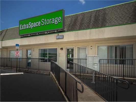 extra-space-storage-near-818-ne-44th-st-oakland-park-fl-low-prices