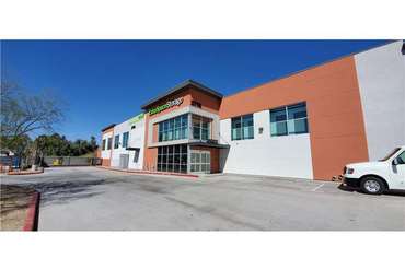 Extra Space Storage - 2718 W Glendale Ave Phoenix, AZ 85051