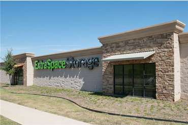 Extra Space Storage - 8111 US 287 Frontage Rd Arlington, TX 76001