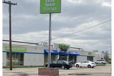 Extra Space Storage - 3000 N River Rd River Grove, IL 60171