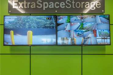 Extra Space Storage - 8627 Middlebrook Pike Knoxville, TN 37923