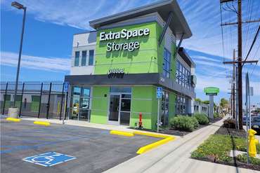 Extra Space Storage - 17575 S Western Ave Gardena, CA 90248