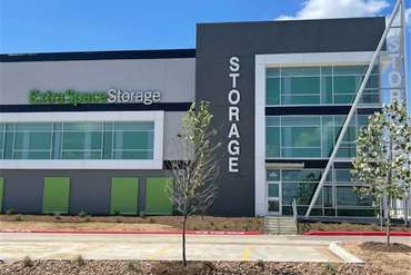 Extra Space Storage - 8114 City Base Lndg San Antonio, TX 78235