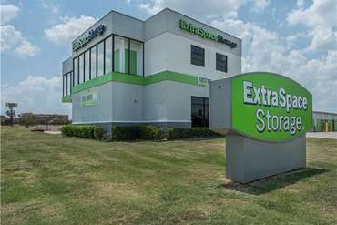 Extra Space Storage - 6750 Mandy Ln Fort Worth, TX 76112