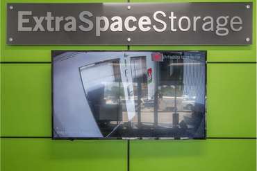 Extra Space Storage - 3415 Bardstown Rd Louisville, KY 40218