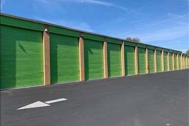 Extra Space Storage - 41704 Overland Dr Temecula, CA 92590