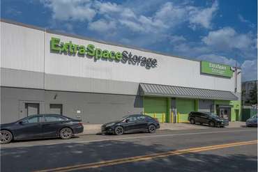 Extra Space Storage - 1725 W Farms Rd Bronx, NY 10460