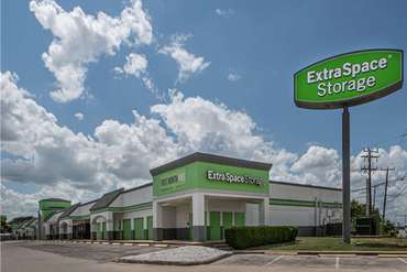 Extra Space Storage - 8378 Culebra Rd San Antonio, TX 78251