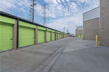 Extra Space Storage - 6880 Troost Ave North Hollywood, CA 91605