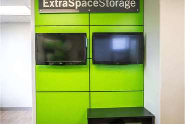 Extra Space Storage - 11318 SW Barbur Blvd Portland, OR 97219