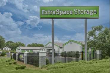Extra Space Storage - 733 10th Ave SE Hickory, NC 28602