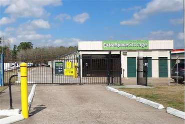 Extra Space Storage - 401 Northpark Dr Kingwood, TX 77339