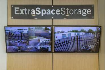 Extra Space Storage - 1660 Oak Tree Rd Edison, NJ 08820
