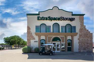 Extra Space Storage - 7600 McCart Ave Fort Worth, TX 76133