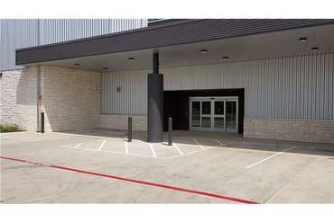 Extra Space Storage - 1350 E Old Settlers Blvd Round Rock, TX 78665