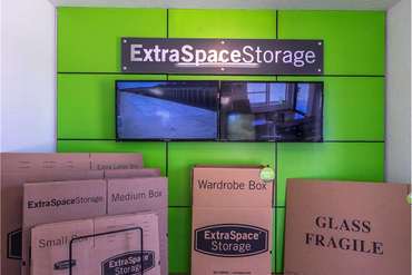 Extra Space Storage - 11444 SW 15th St Yukon, OK 73099