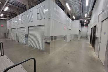 Extra Space Storage - 204 N Stonestreet Ave Rockville, MD 20850